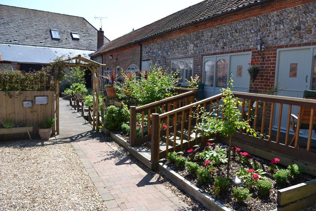 The Barns Panzió Thorpe Market Kültér fotó